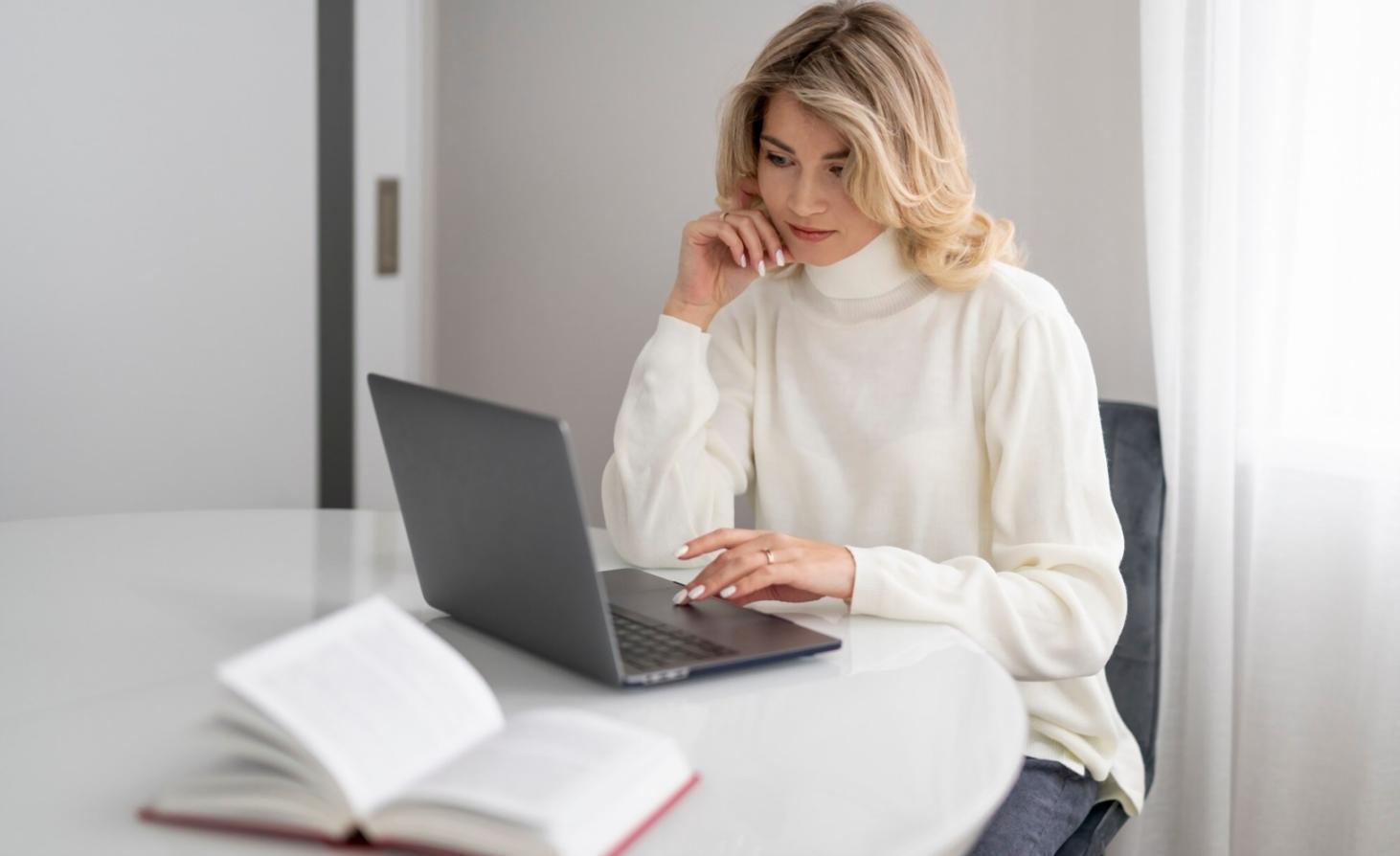 Small group discussion at financial planning event